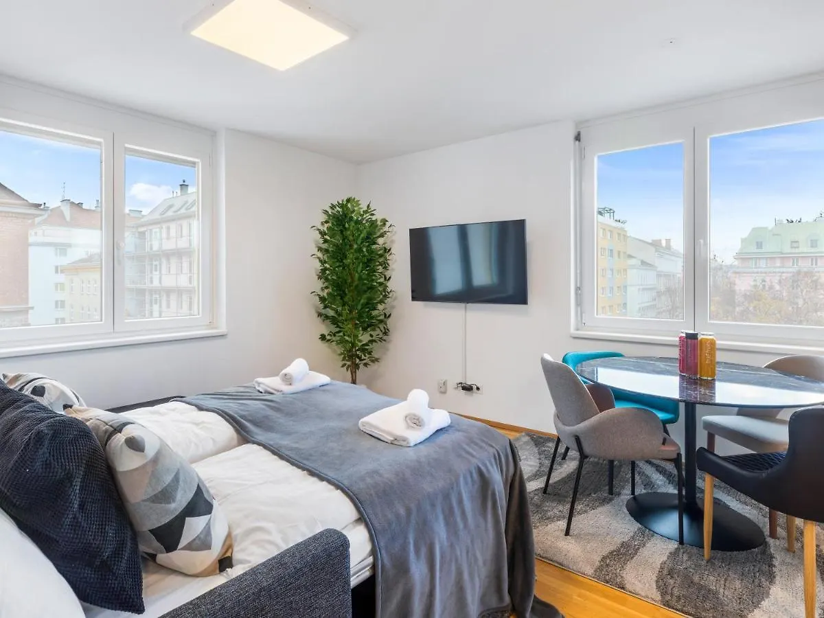 Sky9 Penthouse Apartments Βιέννη