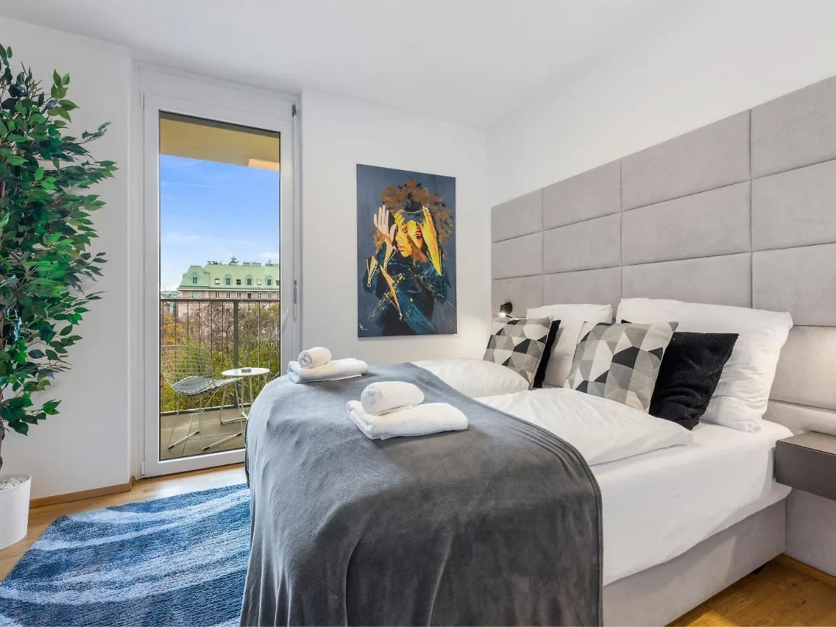 Sky9 Penthouse Apartments Viena Austria