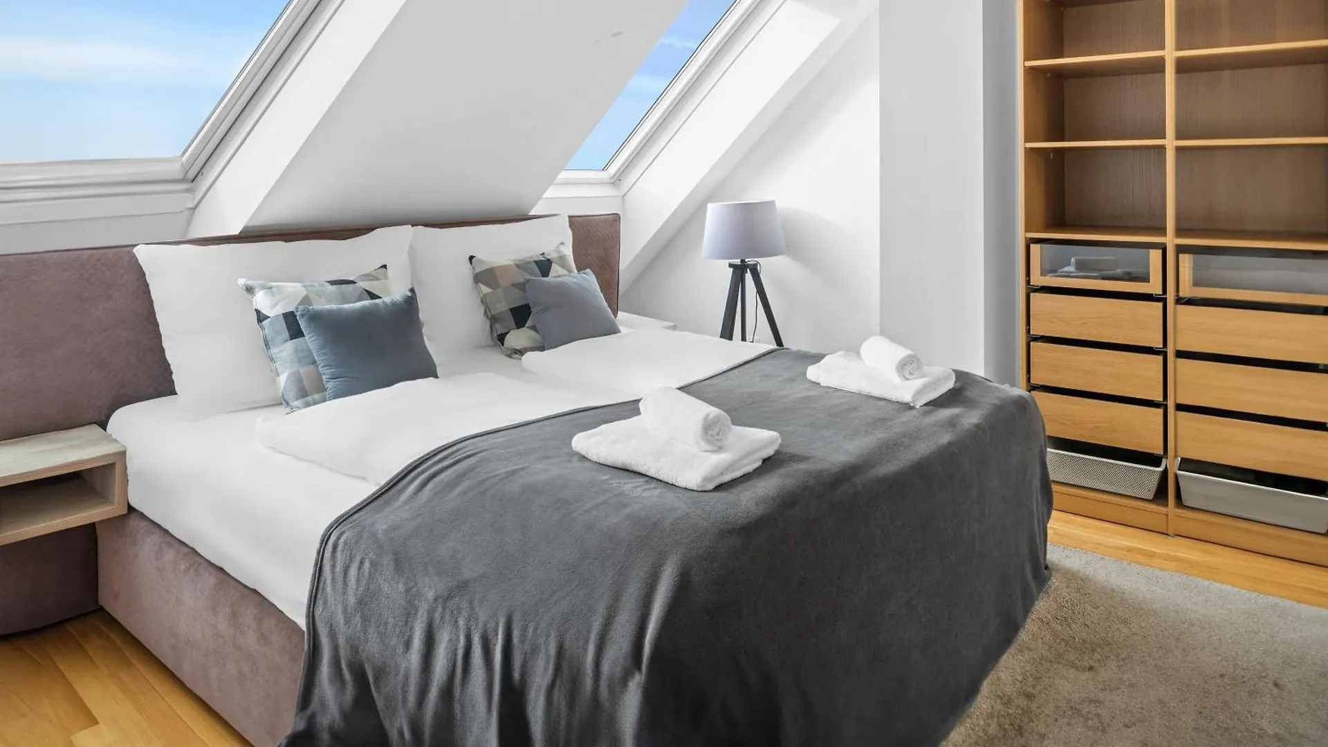 Sky9 Penthouse Apartments Βιέννη