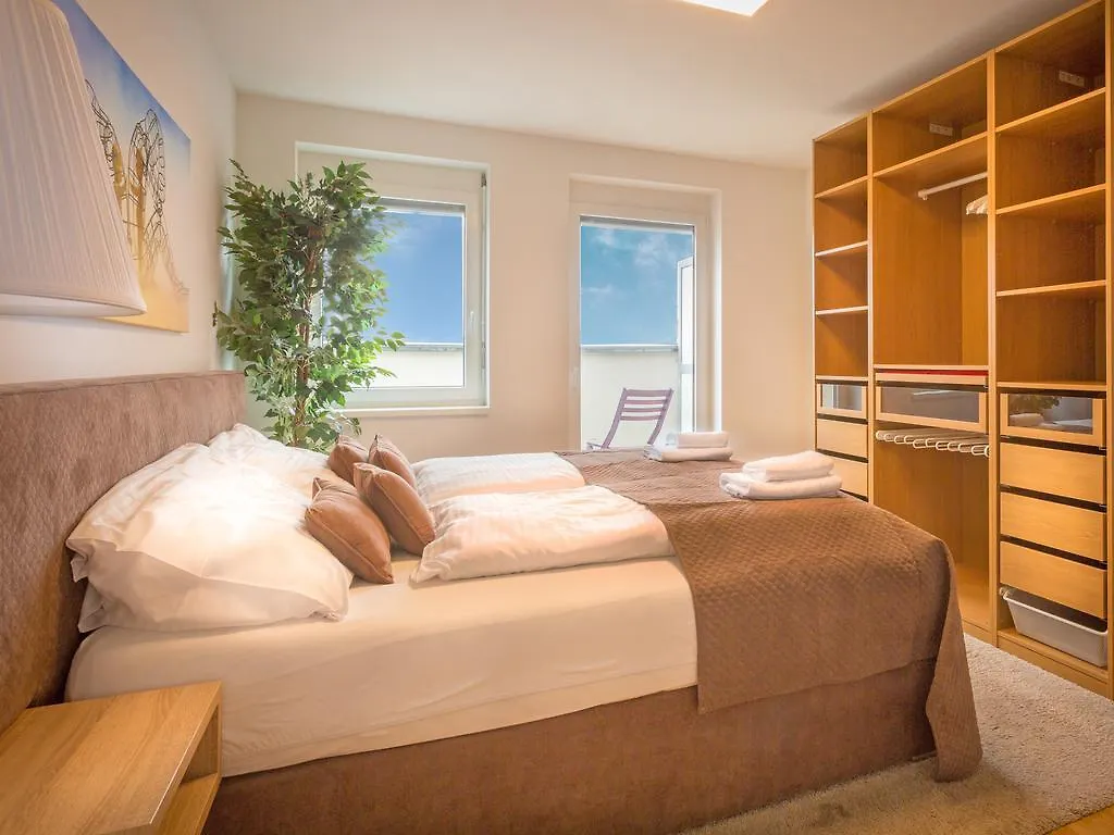Sky9 Penthouse Apartments Βιέννη