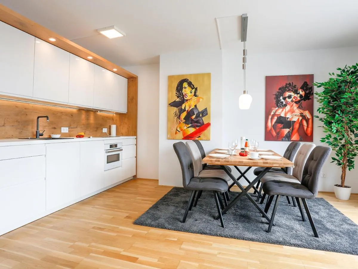 Sky9 Penthouse Apartments Viena